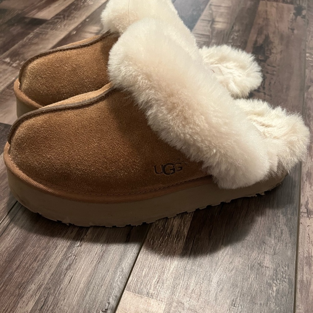 Platform Ugg slippers